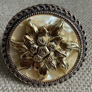 Vtg W.Germany Mother-of-Pearl Scarf Clip